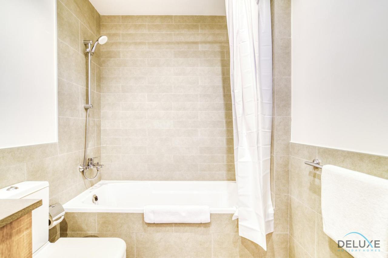 Sophisticated 1Br At Town Square Rawda Dubailand By Deluxe Holiday Homes Eksteriør billede